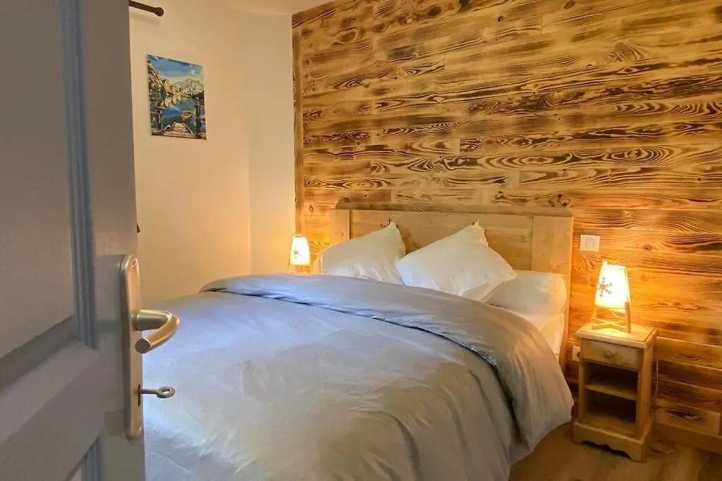 Appartement Vaste T4 115m2. Balcon. Vue. Suite. Jardin et jeux Cauterets